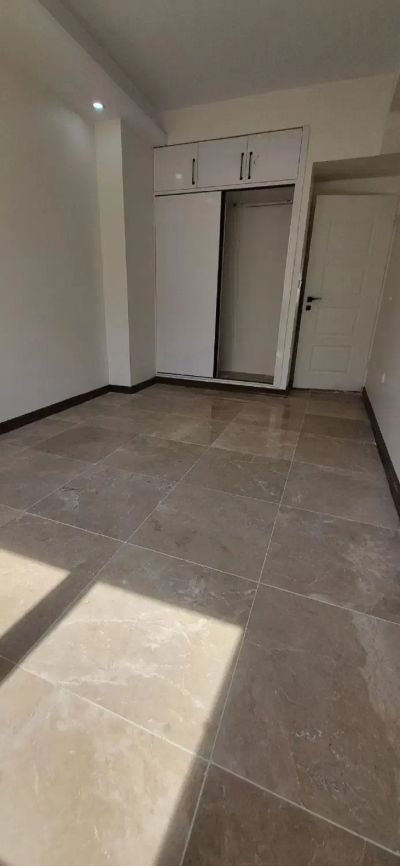 آپارتمان 109 متری دو خوابه در نیروی هوایی تهران