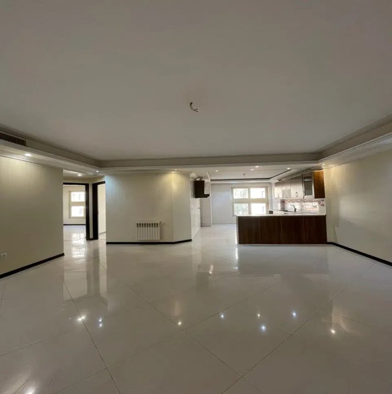 آپارتمان 92 متری دو خوابه در نیروی هوایی تهران13883328872