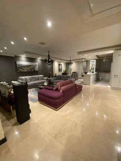 آپارتمان 136 متری سه خوابه در شهران شمالی تهران