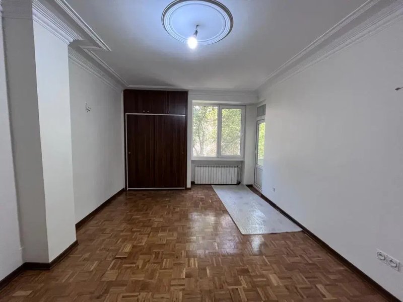 آپارتمان 200 متری چهارخوابه در بلوار کشاورز تهران13884228892