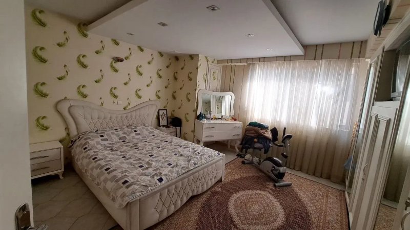 آپارتمان 165 متری سه خوابه در بلوار کشاورز تهران13884528906