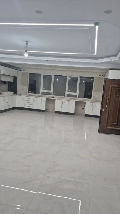 آپارتمان 132 متری سه خوابه در شیخ هادی تهران