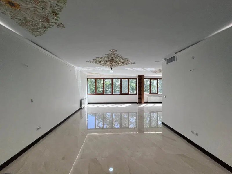 آپارتمان 200 متری چهارخوابه در بلوار کشاورز تهران13884228891