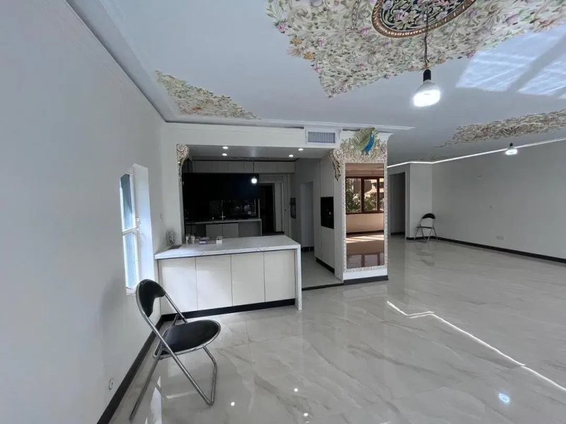 آپارتمان 200 متری چهارخوابه در بلوار کشاورز تهران13884228889