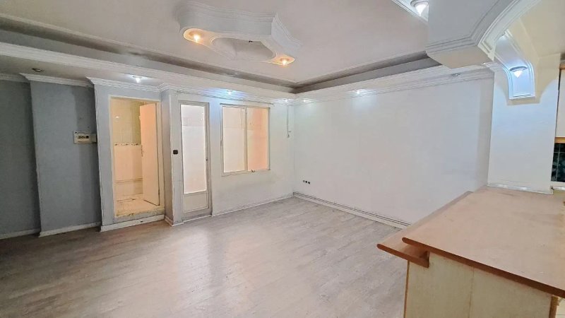 آپارتمان 81 متری دو خوابه در میدان فلسطین تهران13884428902