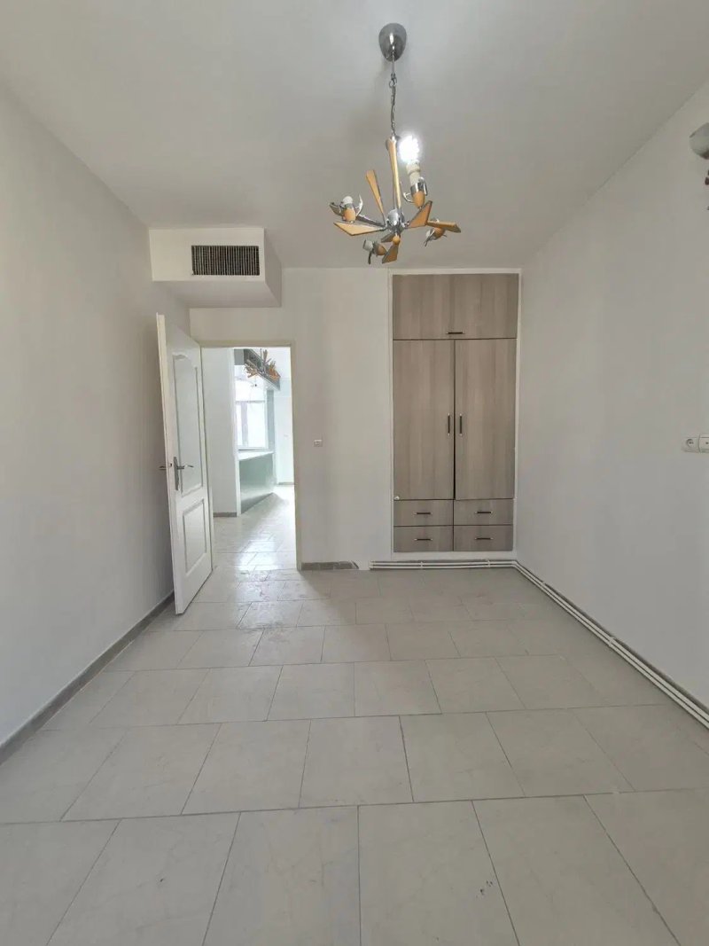 آپارتمان 74 متری دو خوابه در پیامبر مرکزی تهران13898429070