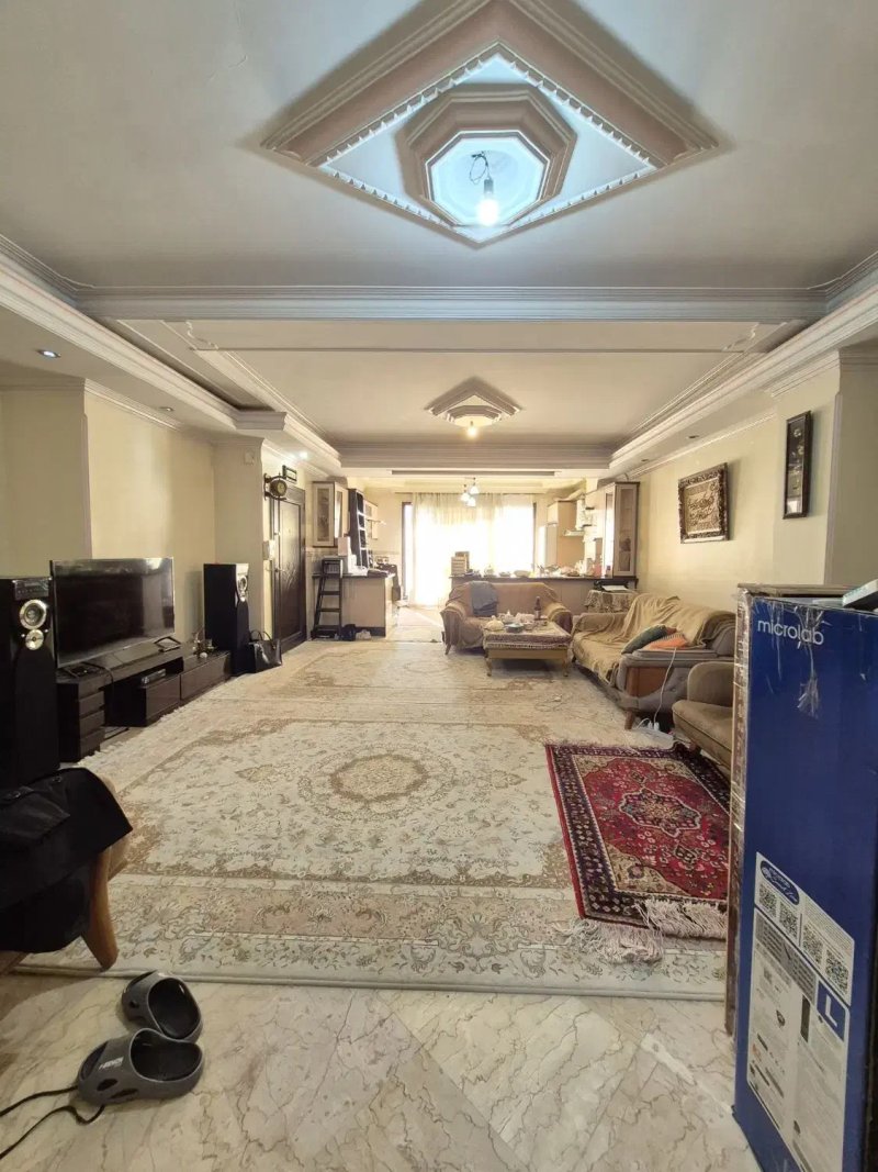 آپارتمان 100 متری دو خوابه در پیامبر مرکزی تهران13898729074