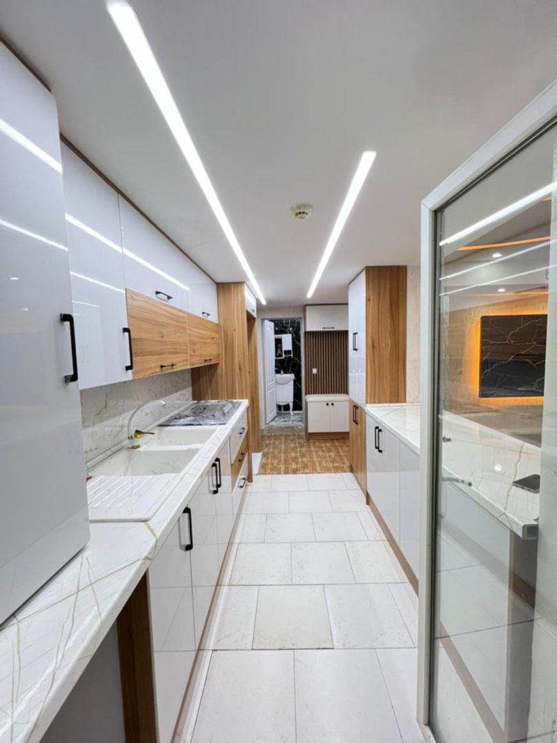 آپارتمان 90 متری دو خوابه در فاز 6 پرند13899629089