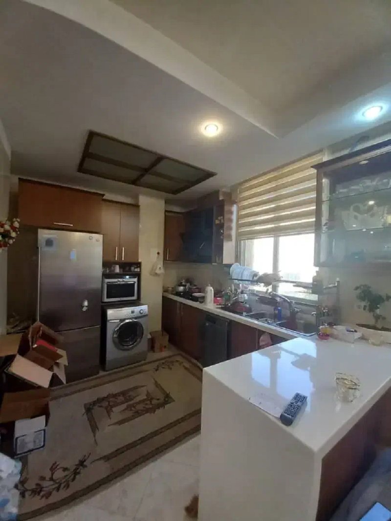 آپارتمان 86 متری دو خوابه در پیامبر مرکزی تهران13898229061