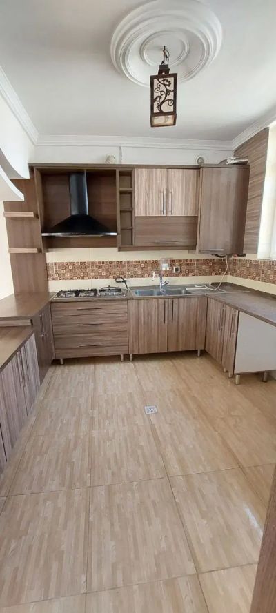 خانه 220 متری چهارخوابه در گلبهار