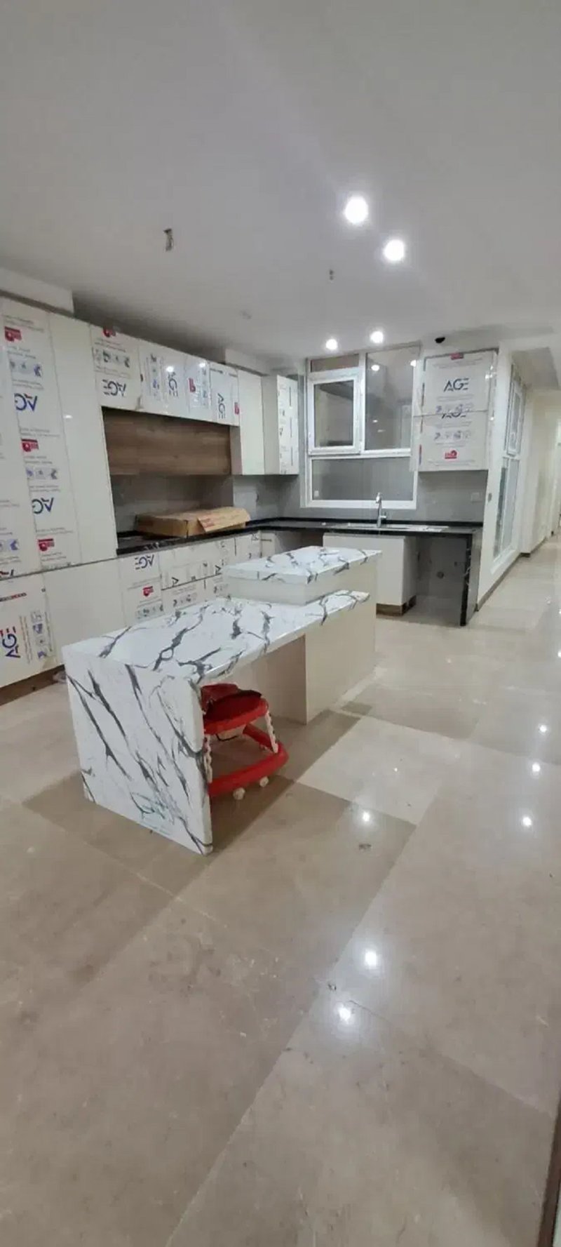 آپارتمان 173 متری سه خوابه در قیطریه تهران13904229168