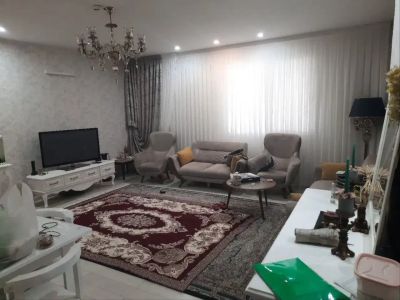 آپارتمان 82 متری دو خوابه در گلبهار