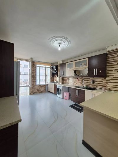 آپارتمان 113 متری دو خوابه در پیامبر مرکزی تهران