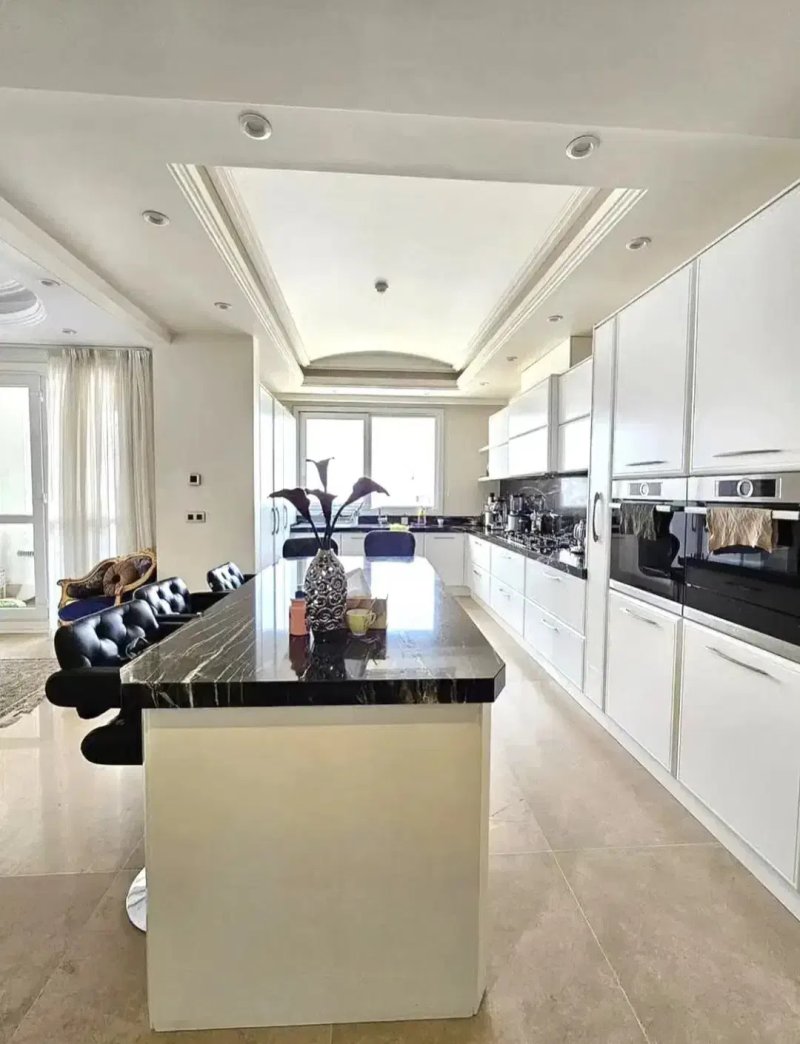 آپارتمان 155 متری سه خوابه در نیاوران تهران13906729192