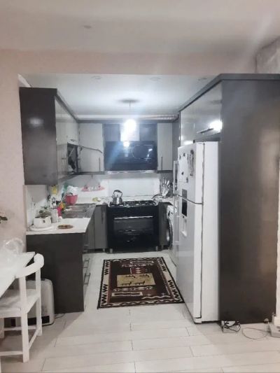 آپارتمان 82 متری دو خوابه در گلبهار