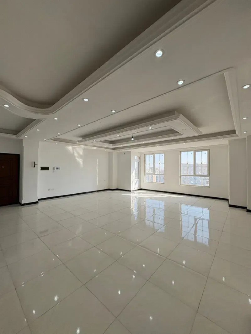 آپارتمان 125 متری سه خوابه در بلوار زرافشان اسلام شهر13904429179