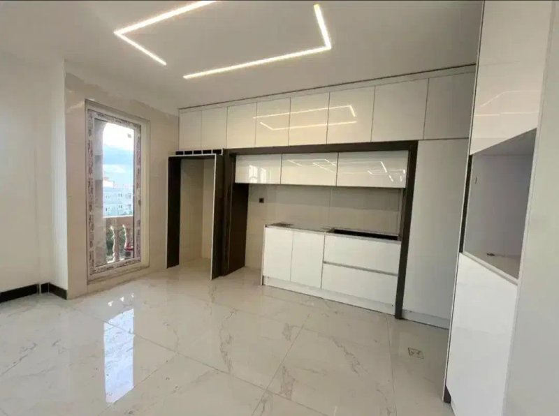 آپارتمان 140 متری سه خوابه در خیابان تهران قائم شهر13920429399