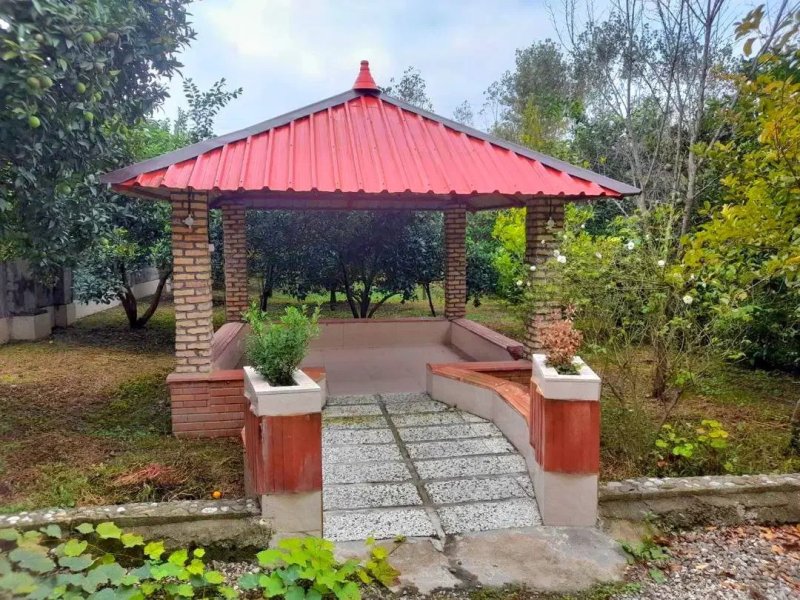 ویلا 300 متری سه خوابه در جاده نظامی قائم شهر13920929410