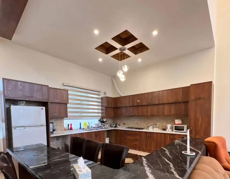 ویلا 1000 متری سه خوابه در شهرک زعفرانیه کرج13908429219