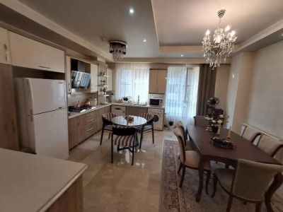 آپارتمان 90 متری دو خوابه در باغ فیض تهران