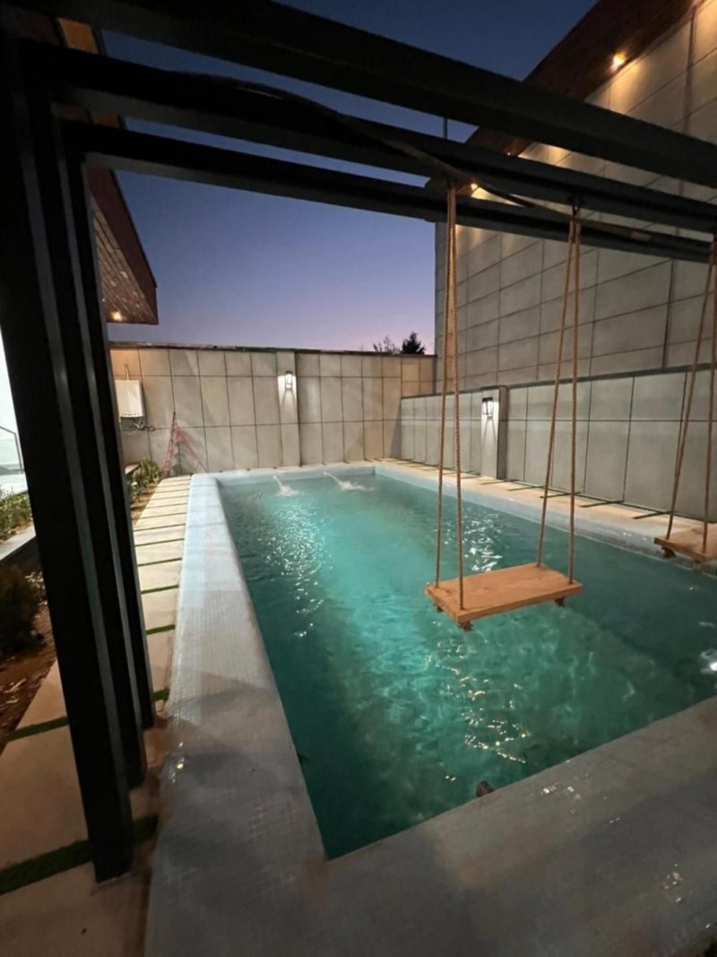 ویلا 580 متری دو خوابه در شهرک زعفرانیه کرج13910229255