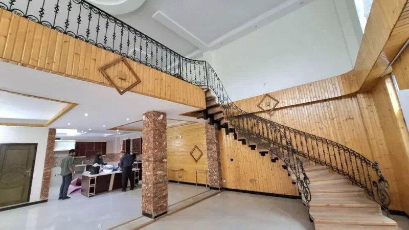 ویلا 300 متری سه خوابه در جاده نظامی قائم شهر13920929412