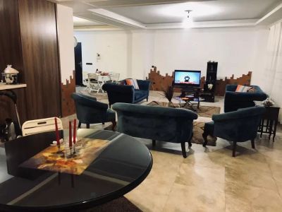 آپارتمان 140 متری دو خوابه در انقلاب تهران