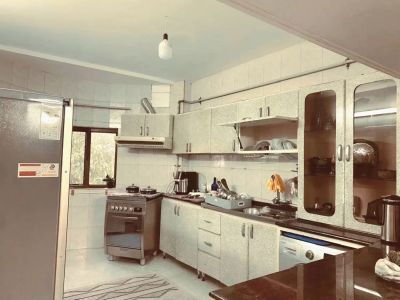 آپارتمان 100 متری دو خوابه در خیابان بابل قائم شهر