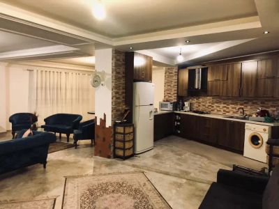 آپارتمان 140 متری دو خوابه در انقلاب تهران