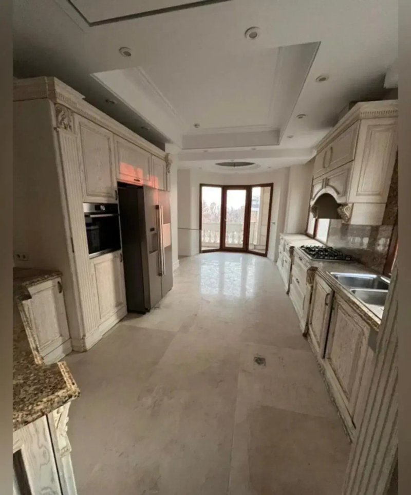 آپارتمان 180 متری سه خوابه در شهرک گلستان کرج13909129232