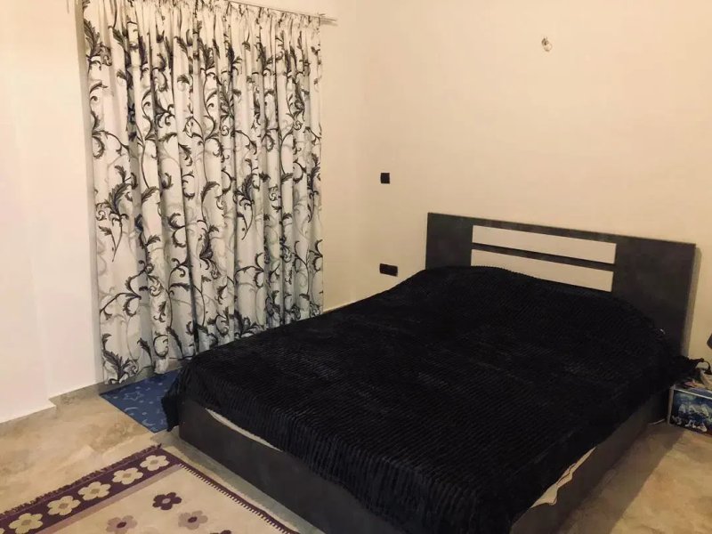 آپارتمان 140 متری دو خوابه در انقلاب تهران13911829290