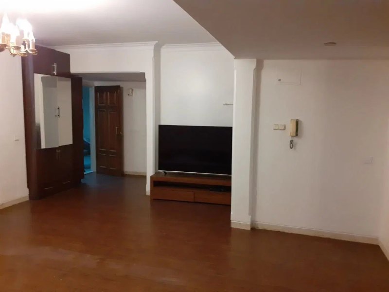 آپارتمان 105 متری دو خوابه در باغ فیض تهران13912629322