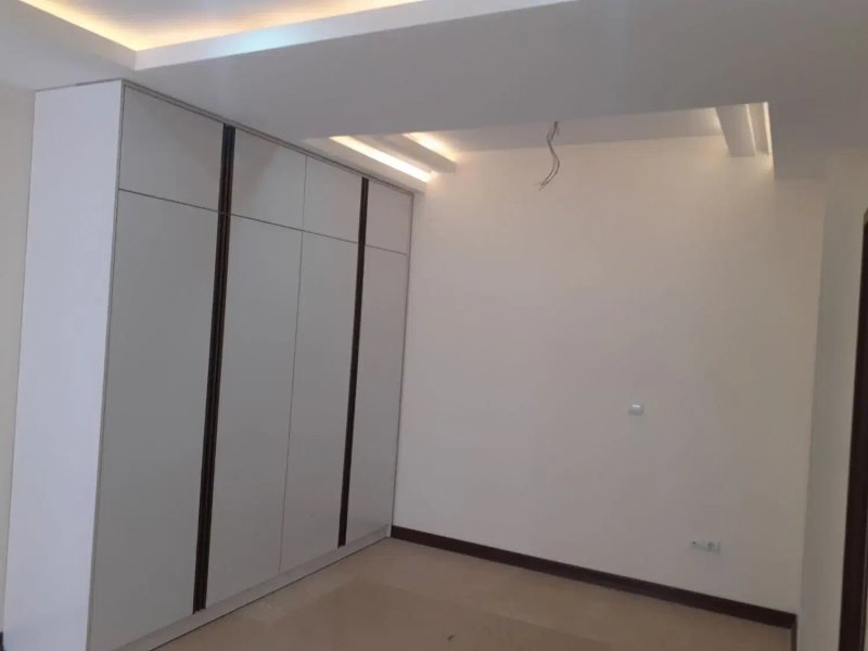 آپارتمان 130 متری سه خوابه در باغ فیض تهران13913229345