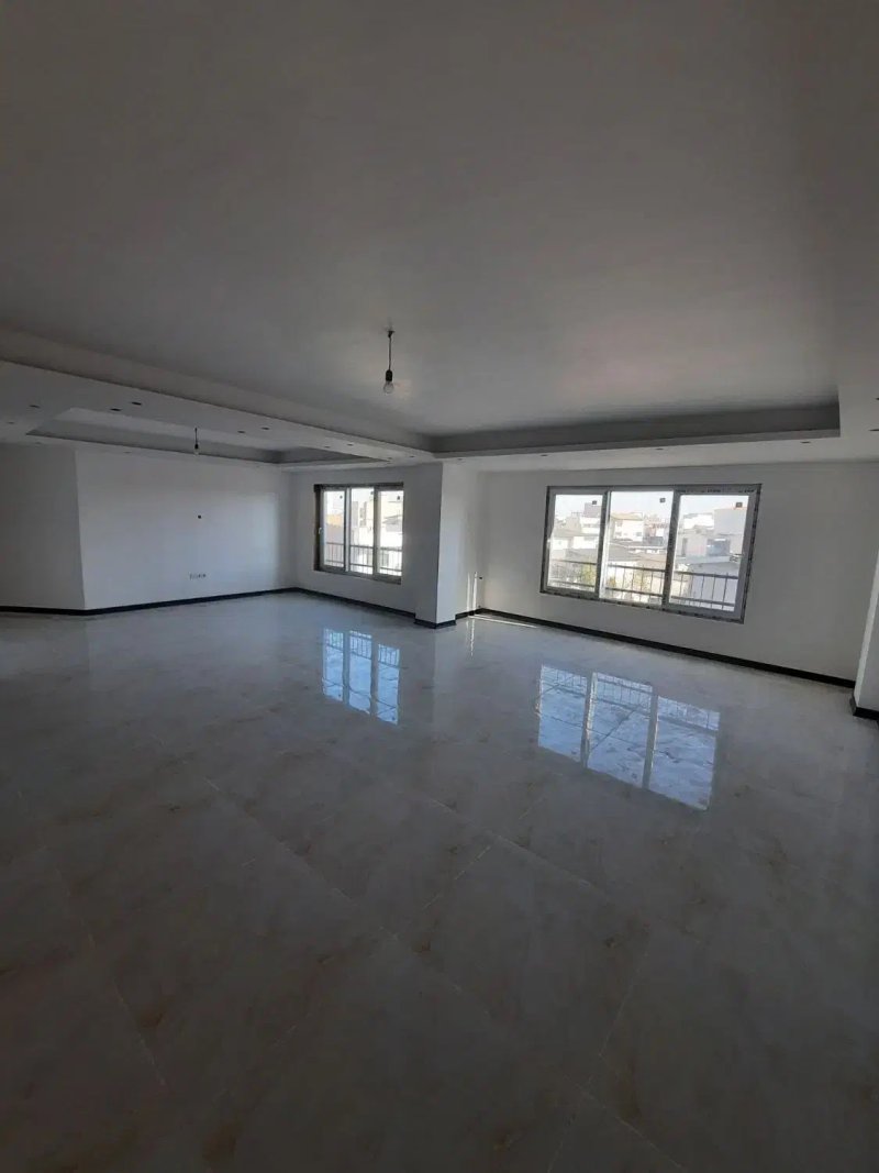 آپارتمان 160 متری سه خوابه در خیابان ساری قائم شهر13913429347