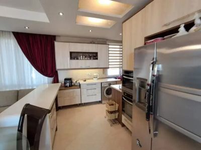 آپارتمان 118 متری دو خوابه در پونک تهران