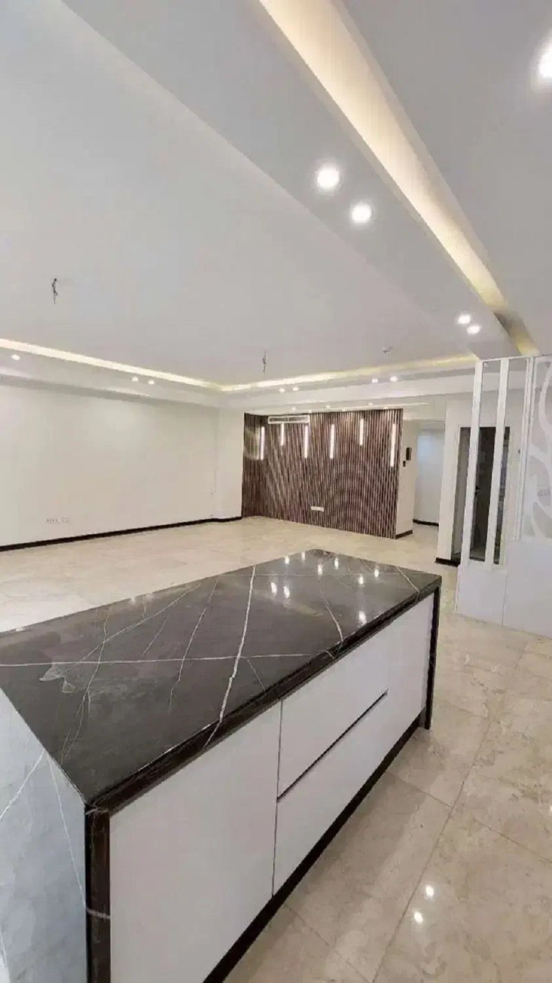 آپارتمان 152 متری سه خوابه در پونک تهران13926329481