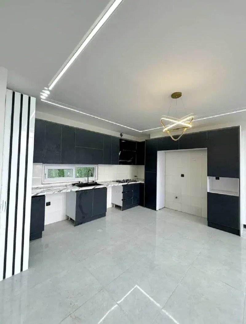 ویلا 200 متری سه خوابه در قائمشهر قائم شهر13935229603