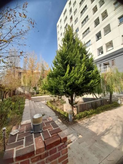 آپارتمان 80 متری دو خوابه در پونک تهران