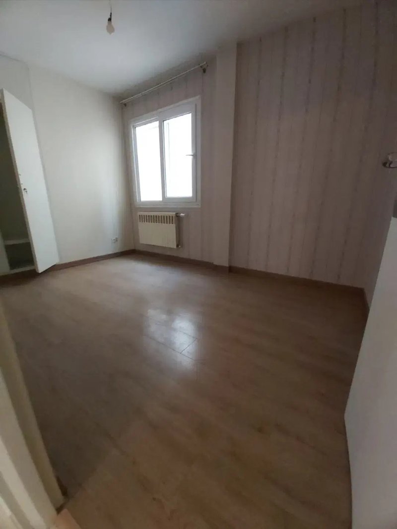 آپارتمان 136 متری سه خوابه در کوی فراز تهران13932429570