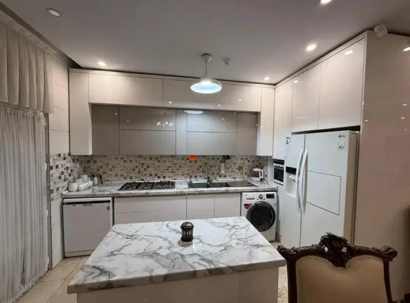 آپارتمان 120 متری دو خوابه در سردار جنگل تهران13926829506