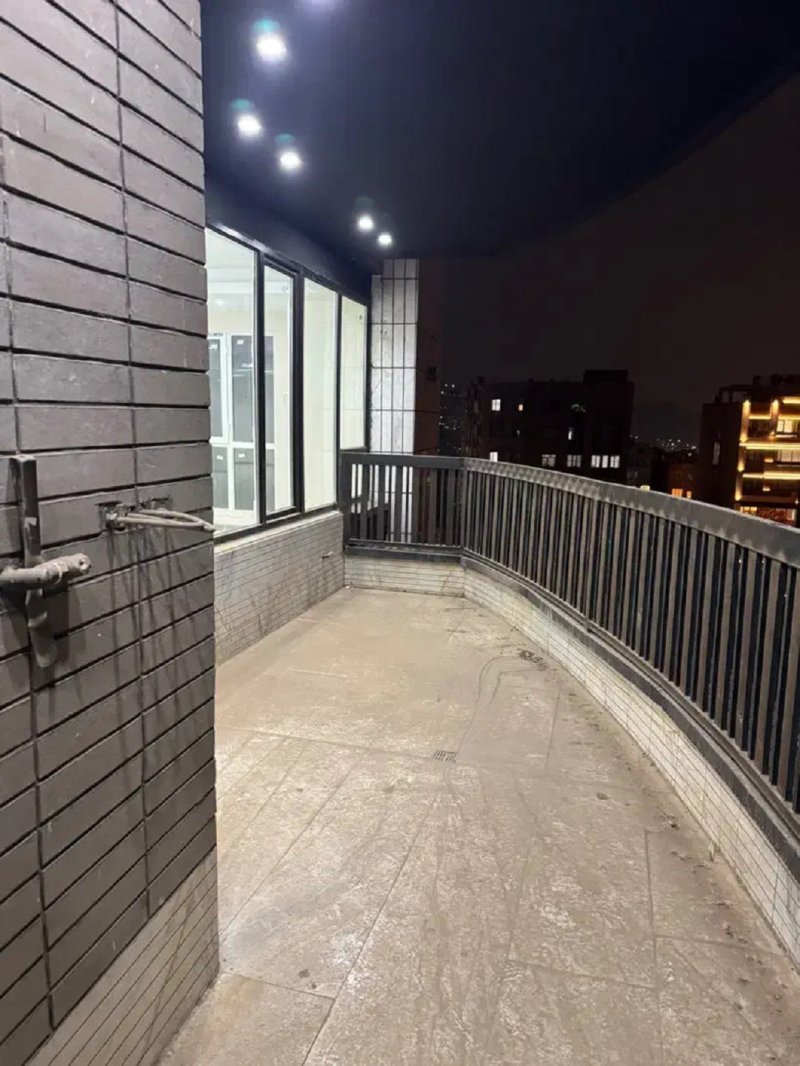 آپارتمان 262 متری سه خوابه در عظیمیه کرج13937829636