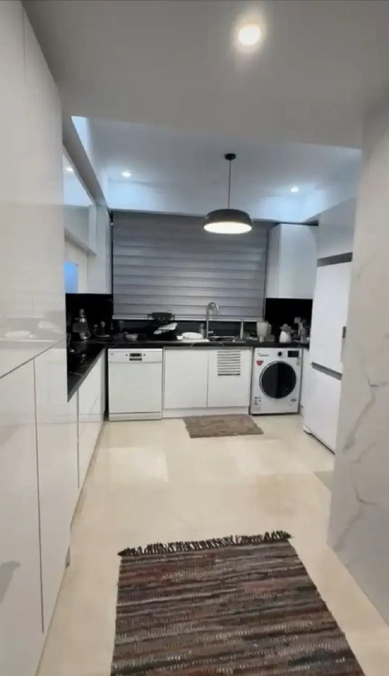 آپارتمان 125 متری دو خوابه در آسمان تهران13929729554