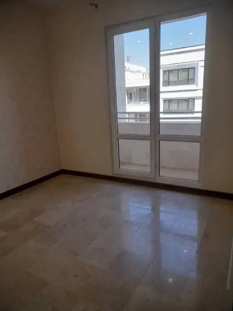 آپارتمان 87 متری دو خوابه در باغ فیض تهران13927329522