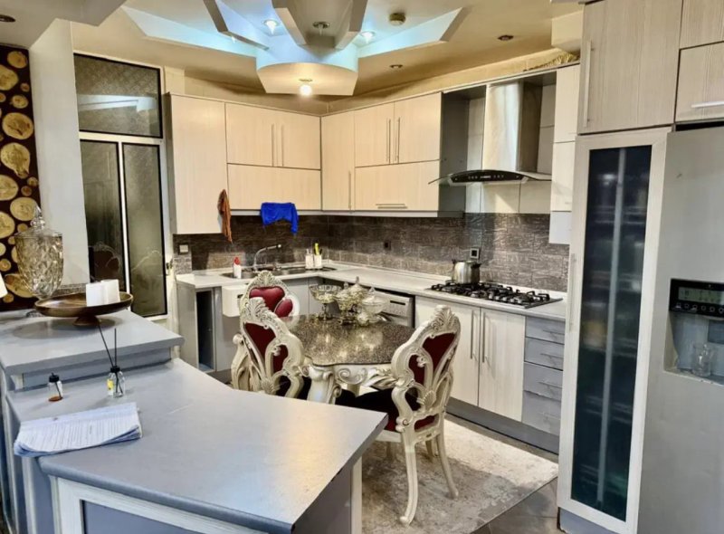 آپارتمان 166 متری سه خوابه در عظیمیه کرج13938629651