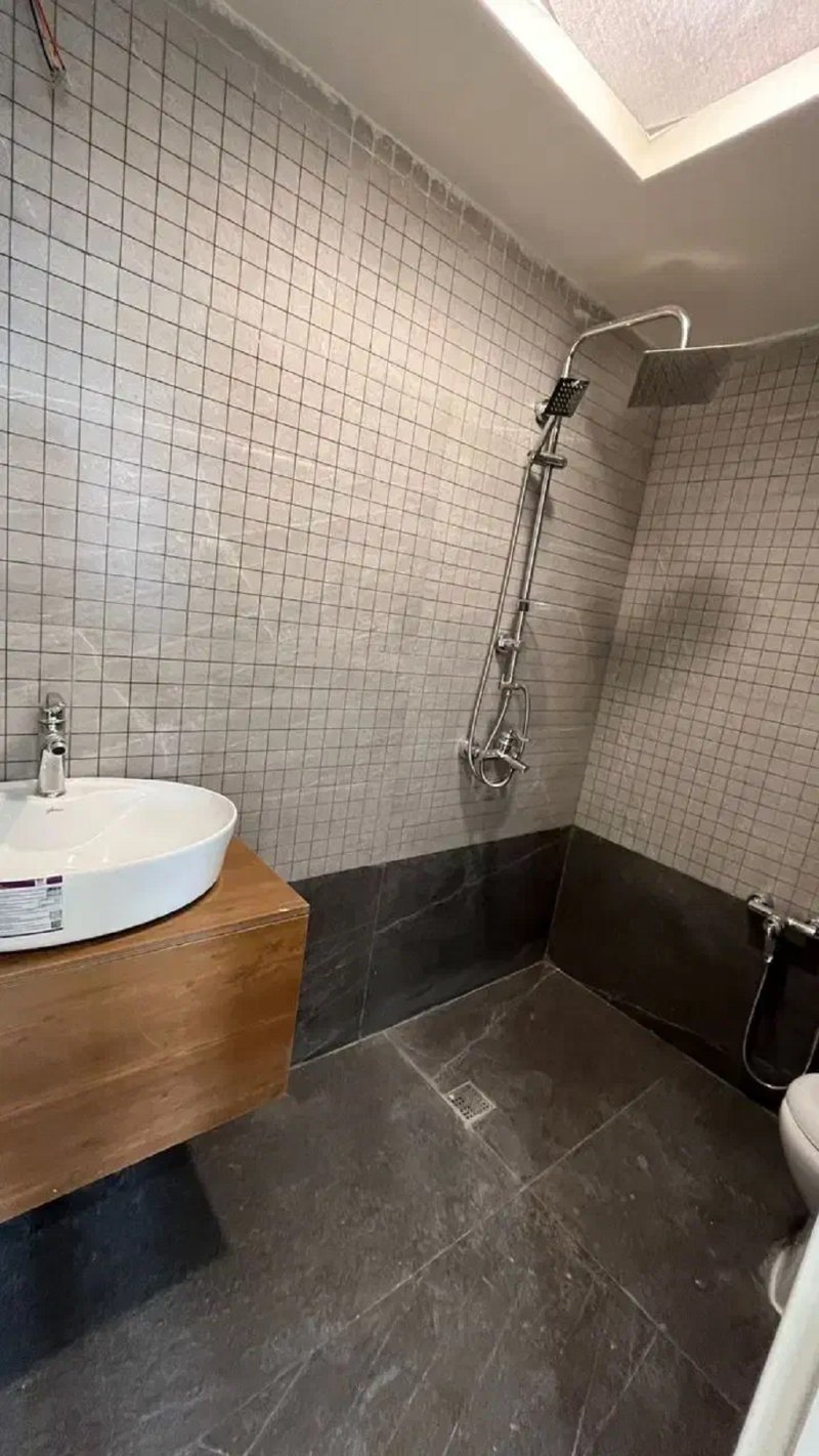 آپارتمان 152 متری سه خوابه در پونک تهران13926329483