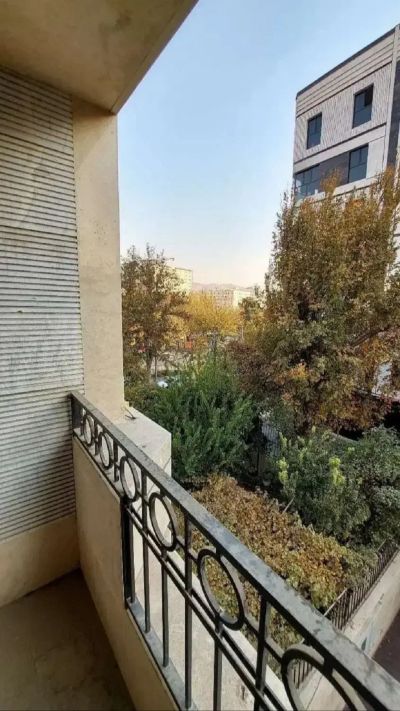 آپارتمان 152 متری سه خوابه در پونک تهران