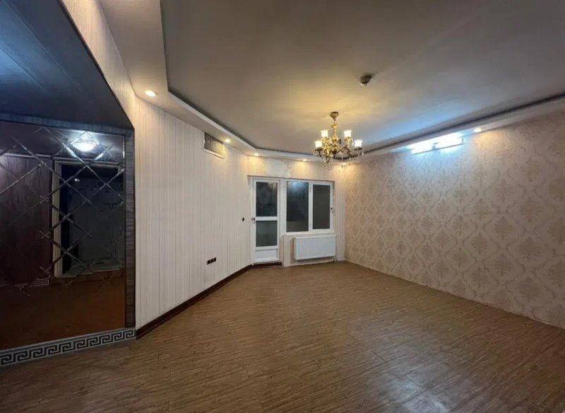 آپارتمان 78 متری دو خوابه در خیابان جمهوری گلبهار13942529706