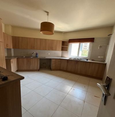 آپارتمان 138 متری سه خوابه در سعادت آباد تهران