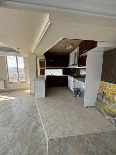 آپارتمان 117 متری دو خوابه در میدان بعثت کرج