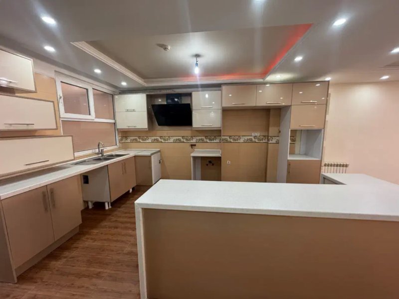 آپارتمان 175 متری سه خوابه در آتشگاه کرج13956629875